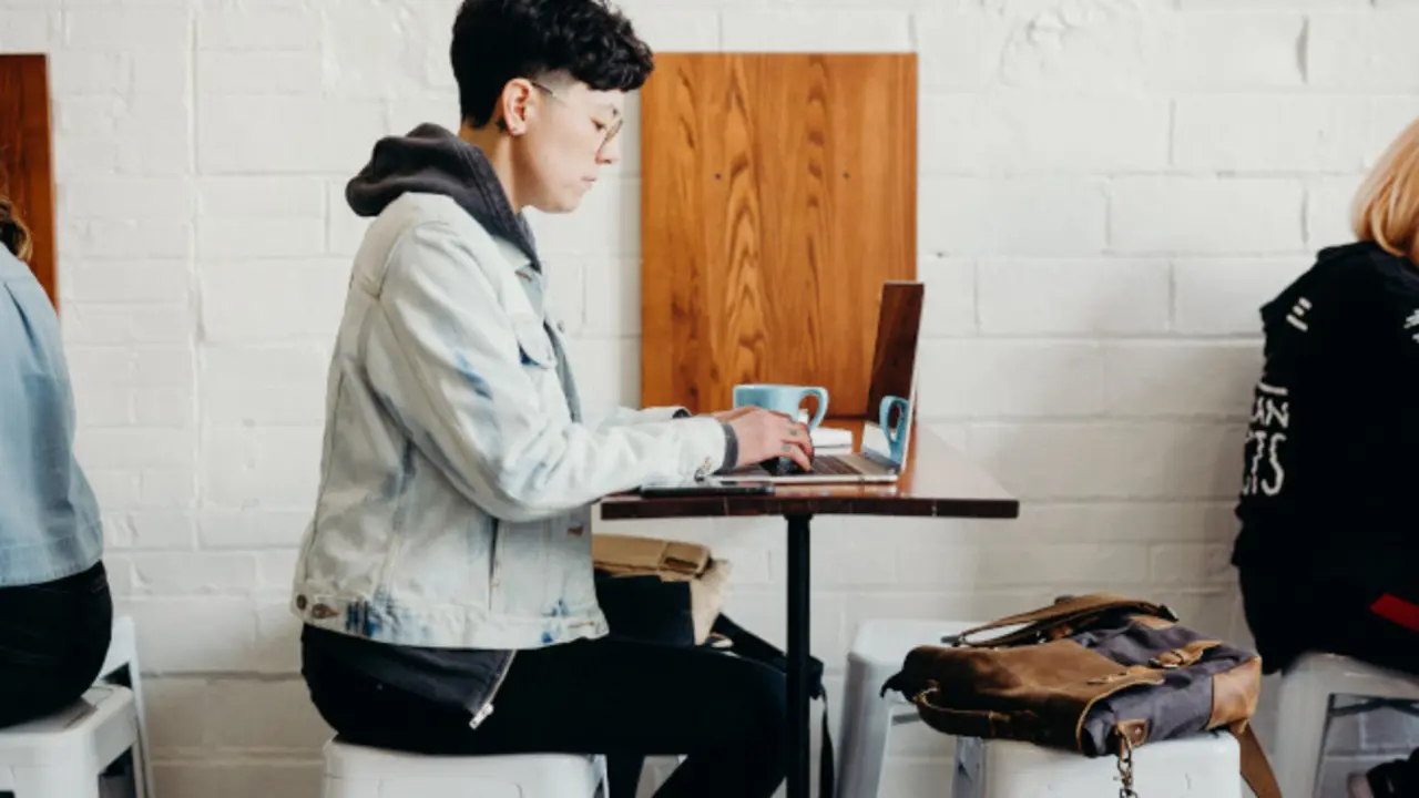 brooke-cagle-QLEu_4Xj-fk-unsplash-650-x-433