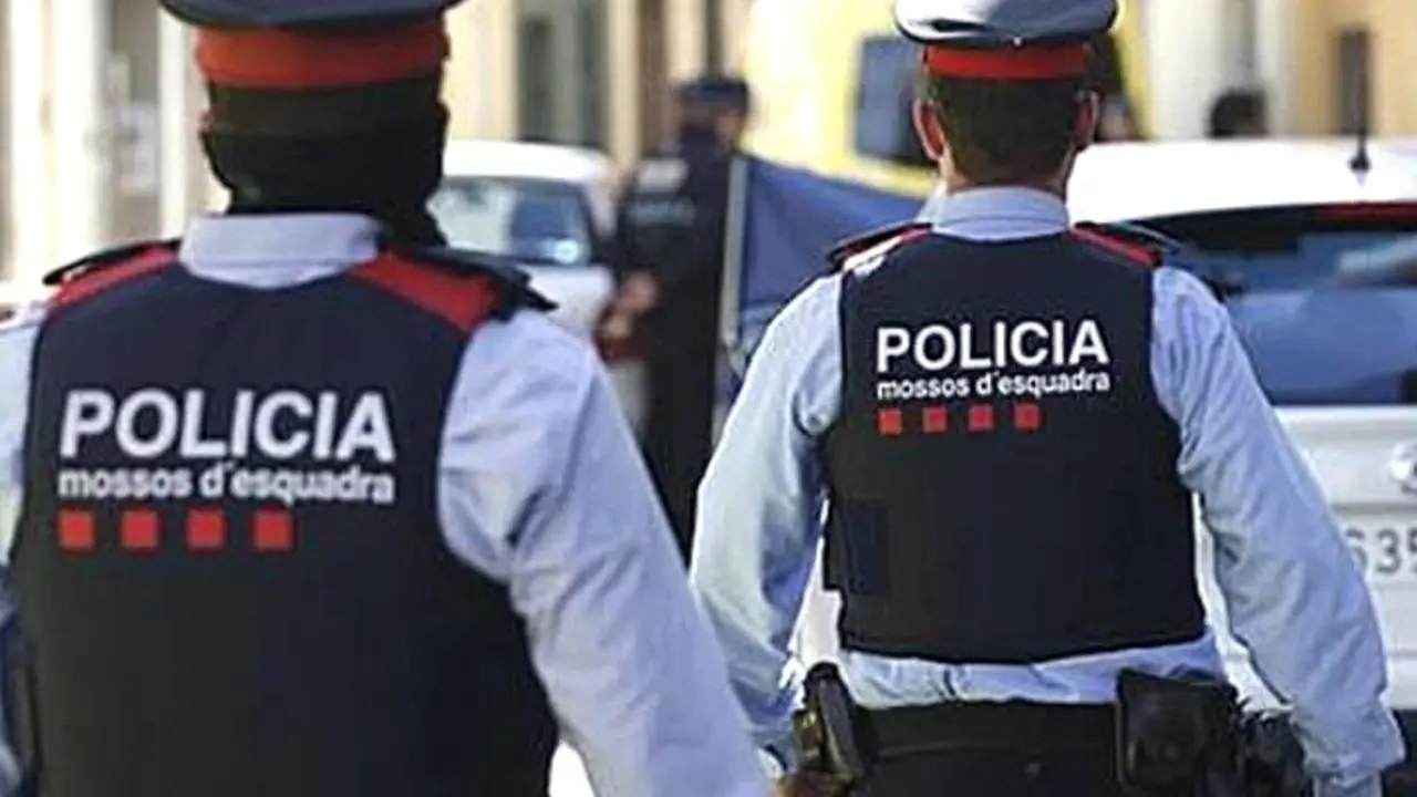 Mossos d'Esquadra. / RR SS.