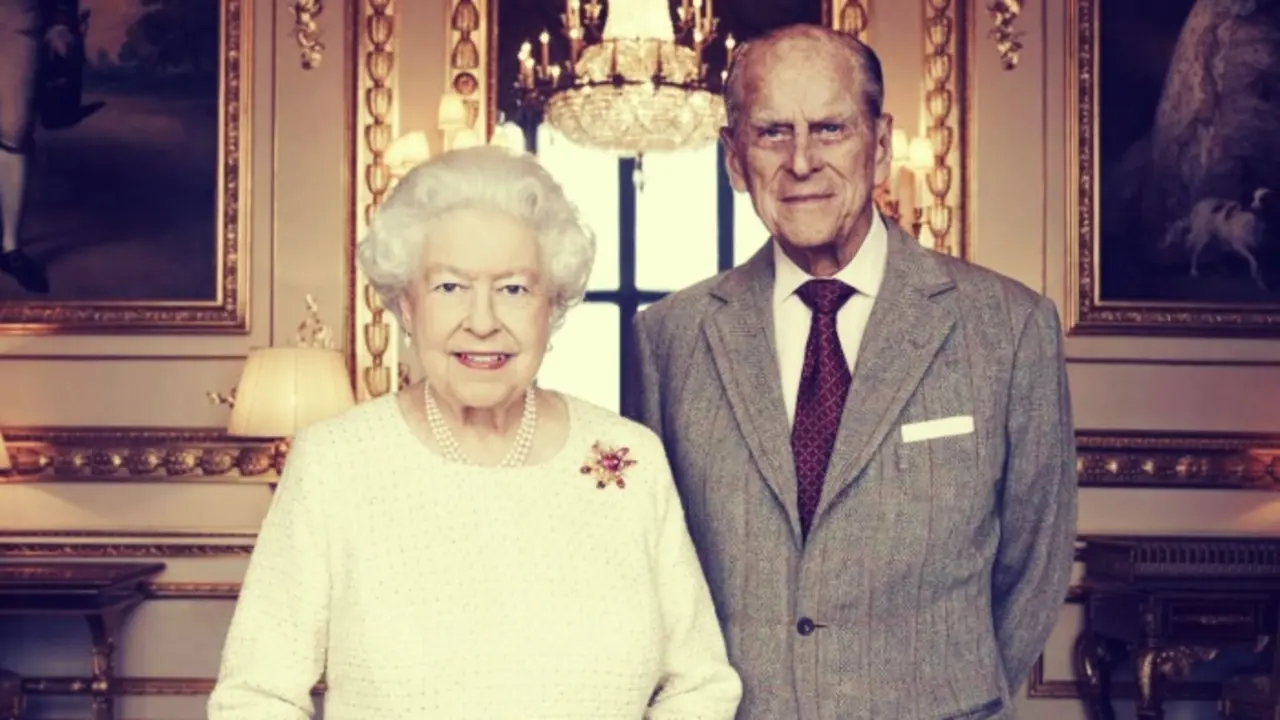 Isabel II y Felipe de Edimburgo. RR SS.