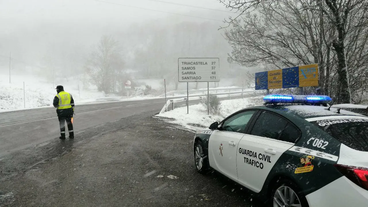 La Guardia Civil, pendiente de las carreteras. / GC