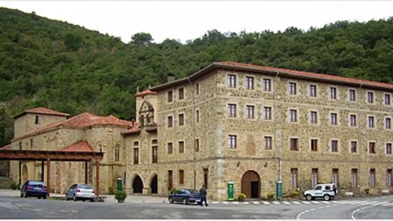 Monasterio de Santo Toribio de Li&eacute;bana - Wikipedia