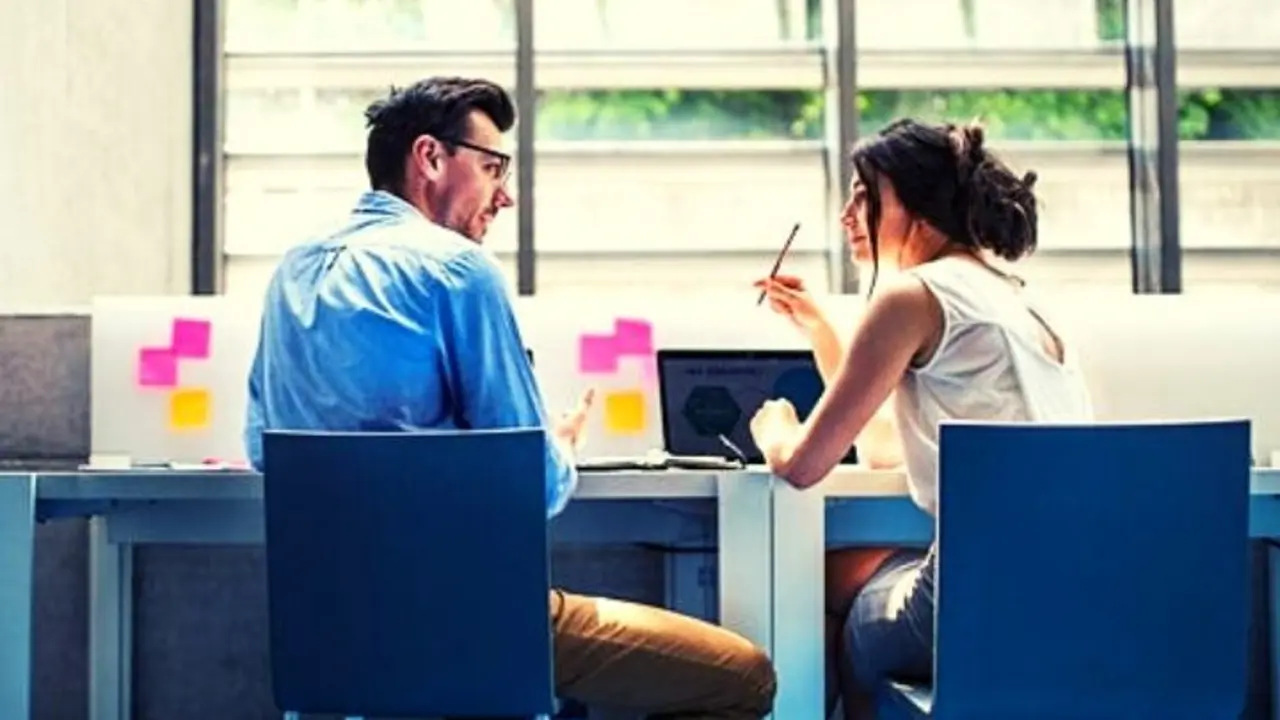 Trabajo en pareja. / RR SS.