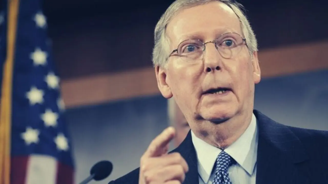 Mitch McConnell, senador. RR SS.