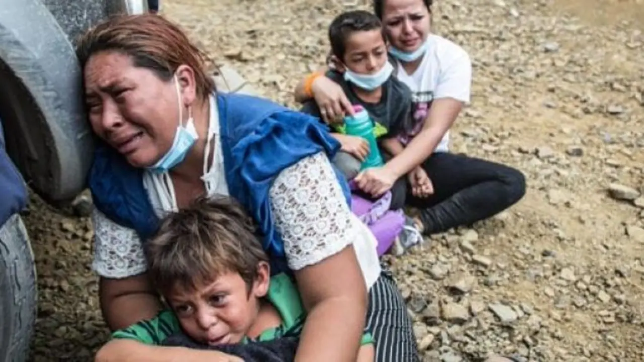 Ni&ntilde;os migrantes. / @Vaticannews