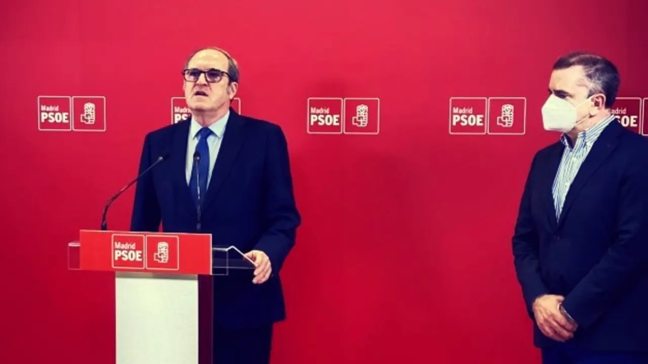 &Aacute;ngel Gabilondo en una rueda de prensa este viernes. _ Twitter @equipoGabilondo