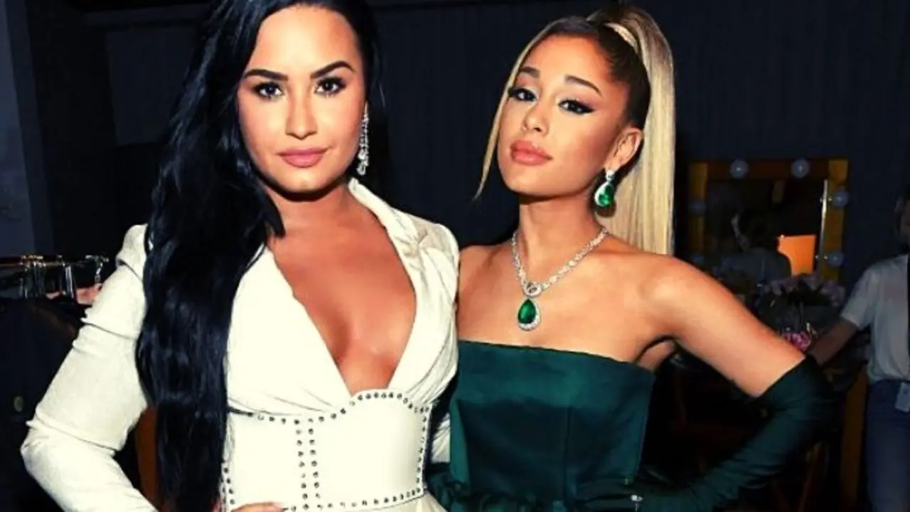 Demi Lovato, cantante; y Ariana Grande, cantante. RR SS.