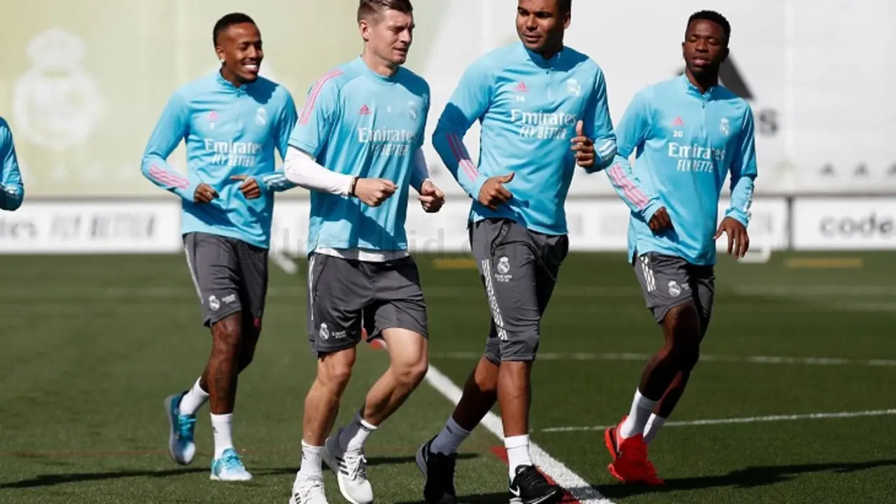 El equipo entrena feliz tras la victoria en el cl&aacute;sico. realmadrid.com