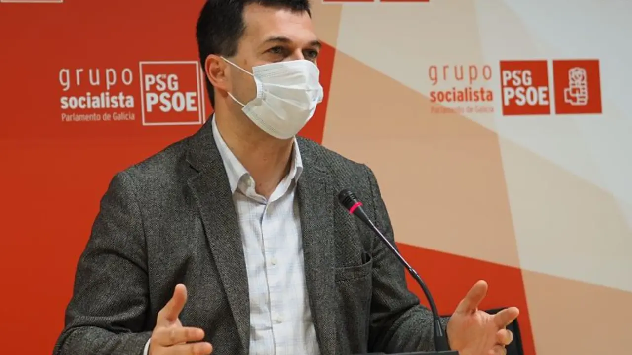 Gonzalo Caballero durante la rueda de prensa. / PSdeG-PSOE