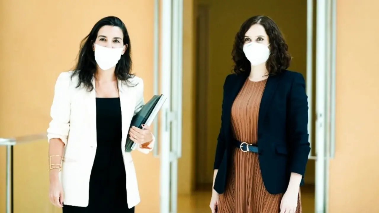Roc&iacute;o Monasterio e Isabel D&iacute;az Ayuso. Twitter.