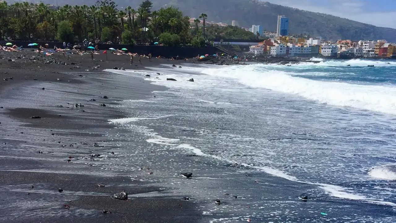 Playa en Tenerife. / IG @judmm
