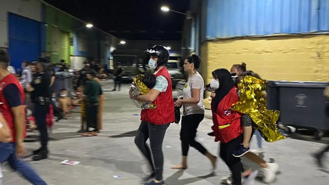 Mujeres llegan a refugios en Ceuta. / @CEARefugio