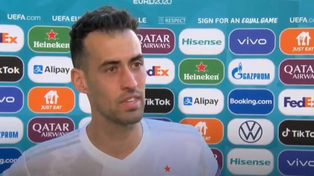 Sergio Busquets, muy emcionado al final del compromiso. RR.SS