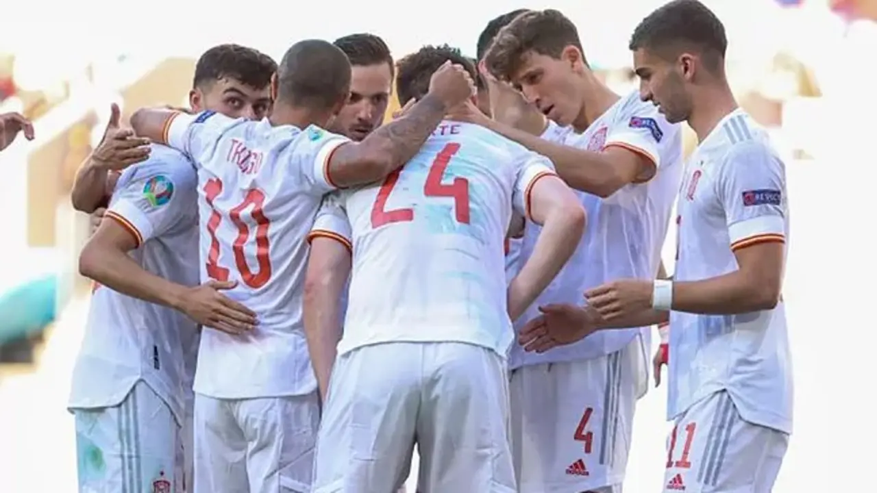 Jugadores de Espa&ntilde;a celebran. rfef.com