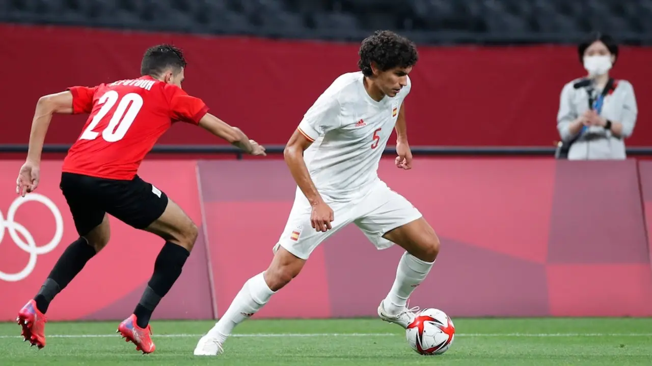 Jesús Vallejo en el partido España-Egipto. / TW @SEFutbol