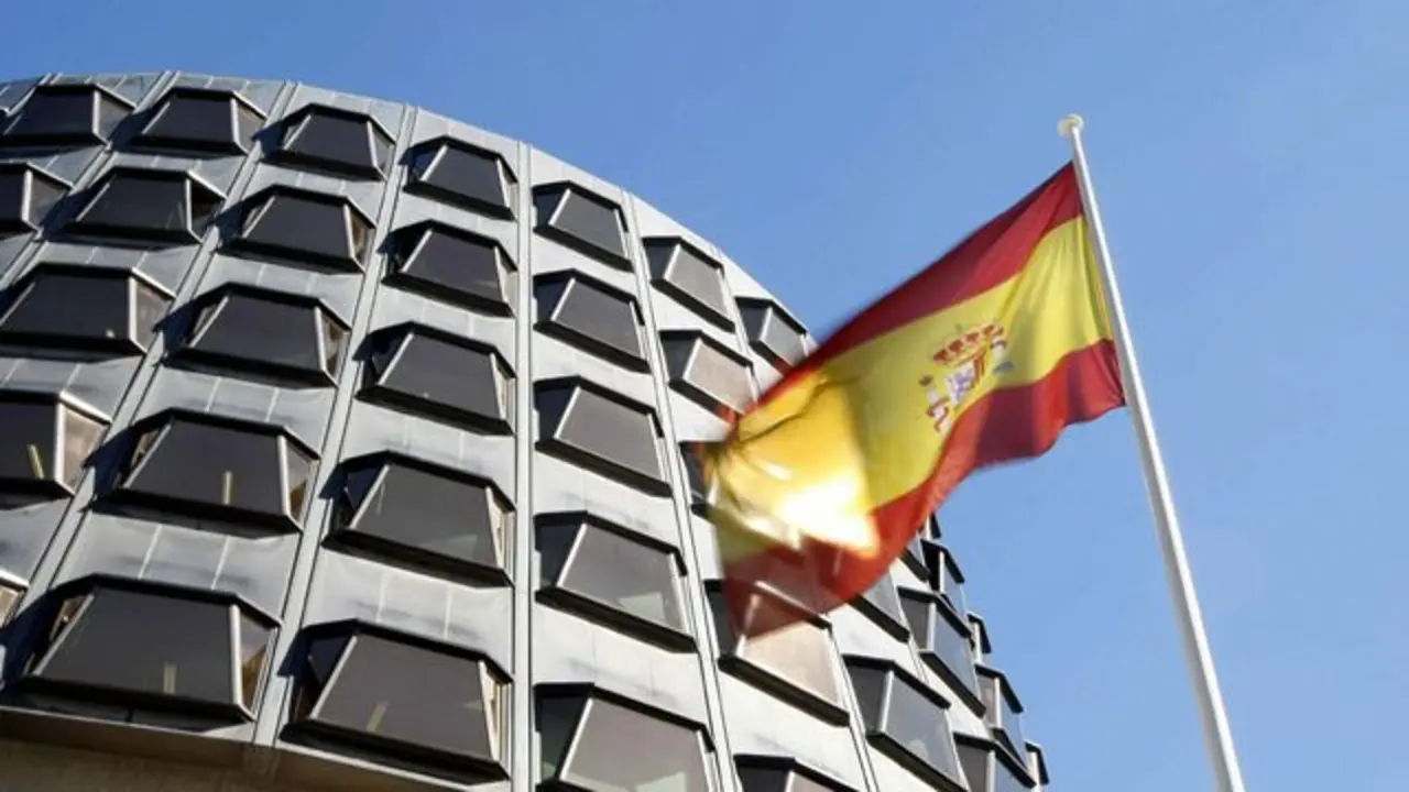 Tribunal Constitucional de Espa&ntilde;a. / RR SS.