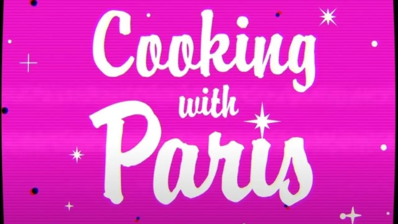 Paris Hilton estrena Cooking with Paris, un nuevo programa de cocina de Netflix. / RRSS.