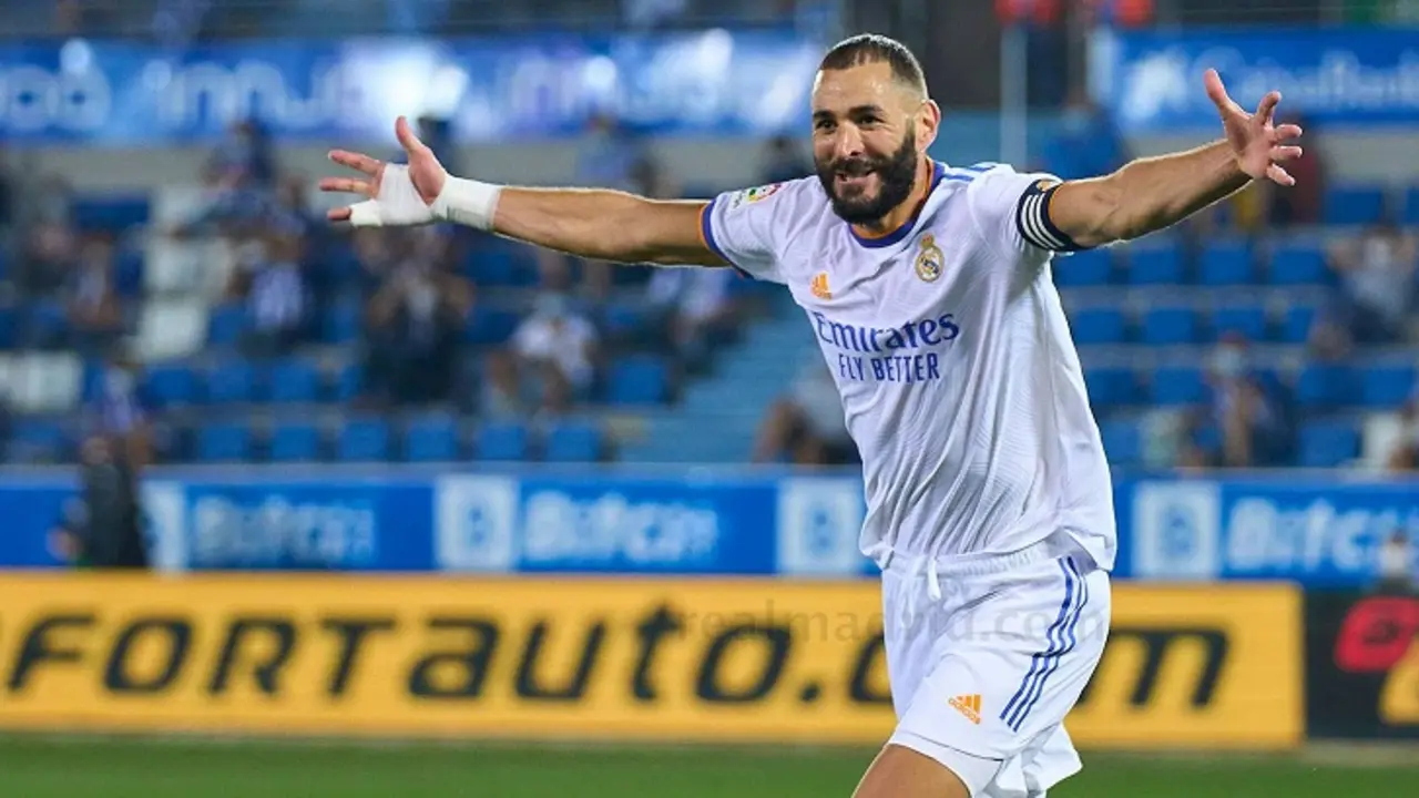 Karim Benzema, celebra su gol ante el Alaves.. realmadrid.com