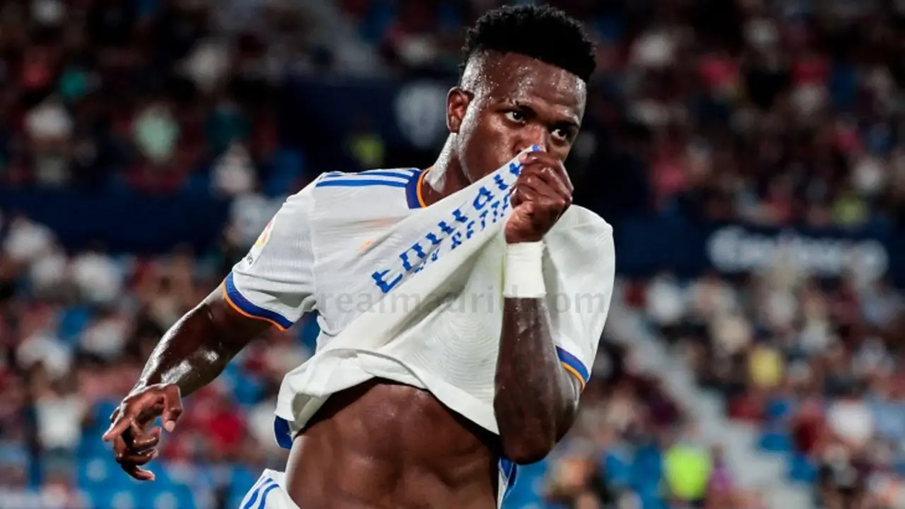 Vin&iacute;cius Jr. celebra uno de sus goles.. realmadrid.com