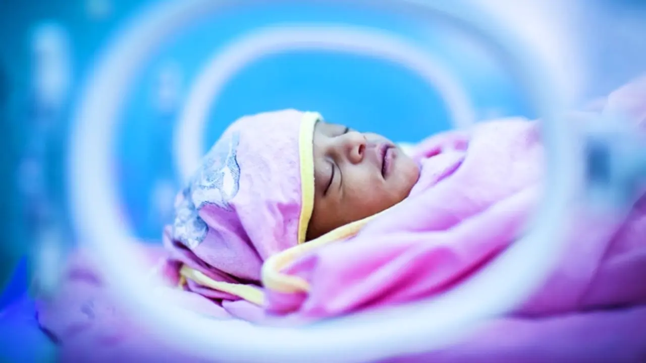 Un beb&eacute; prematuro en una incubadora. / UNICEF Etiop&iacute;a en Flickr