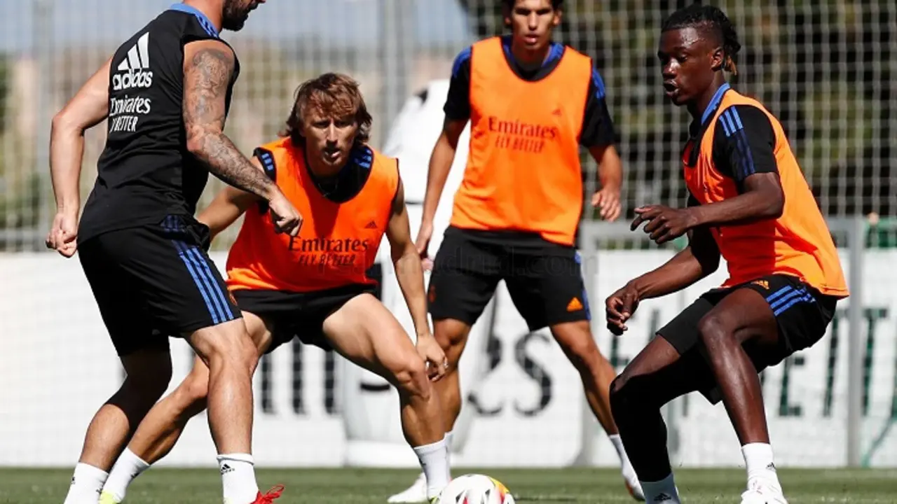 Eduardo en su primer entrenamiento.. realmadrid.com