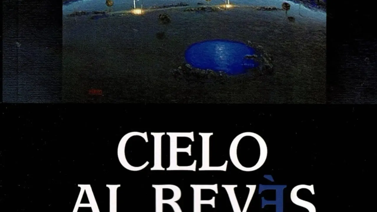 Portada de Cielo al rev&eacute;s. Paisajes de Serie Lunas _ Mario P&eacute;rez. (2)