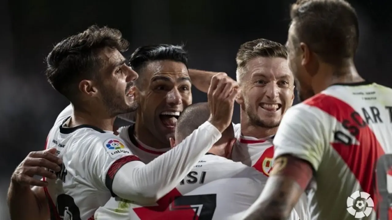 Radamel Falcao, celebra con el Rayo Vallecano. @falcao