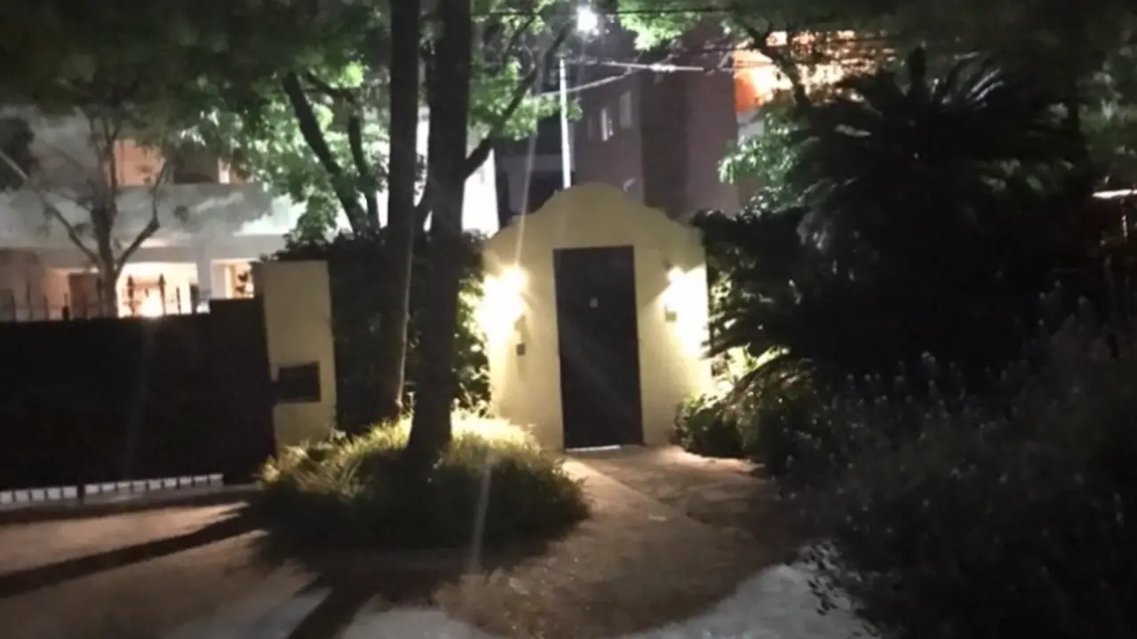 Casa  de la Galería Jacques Martínez.