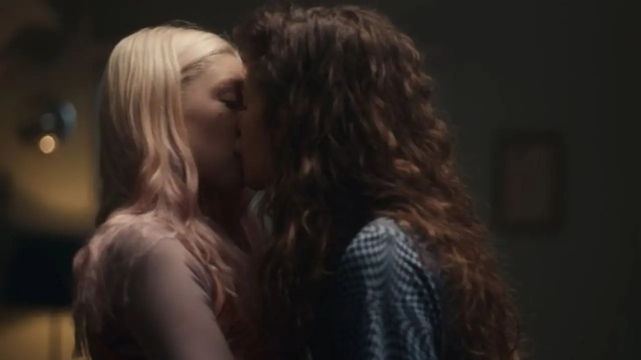 Zendaya y Hunter Schafer en la serie Euphoria. / RRSS.