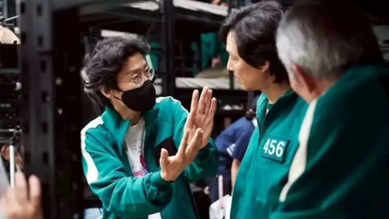 Hwang Dong-hyuk, creador y director de la serie de Netflix El Juego del Calamar. / Entrepreneur.