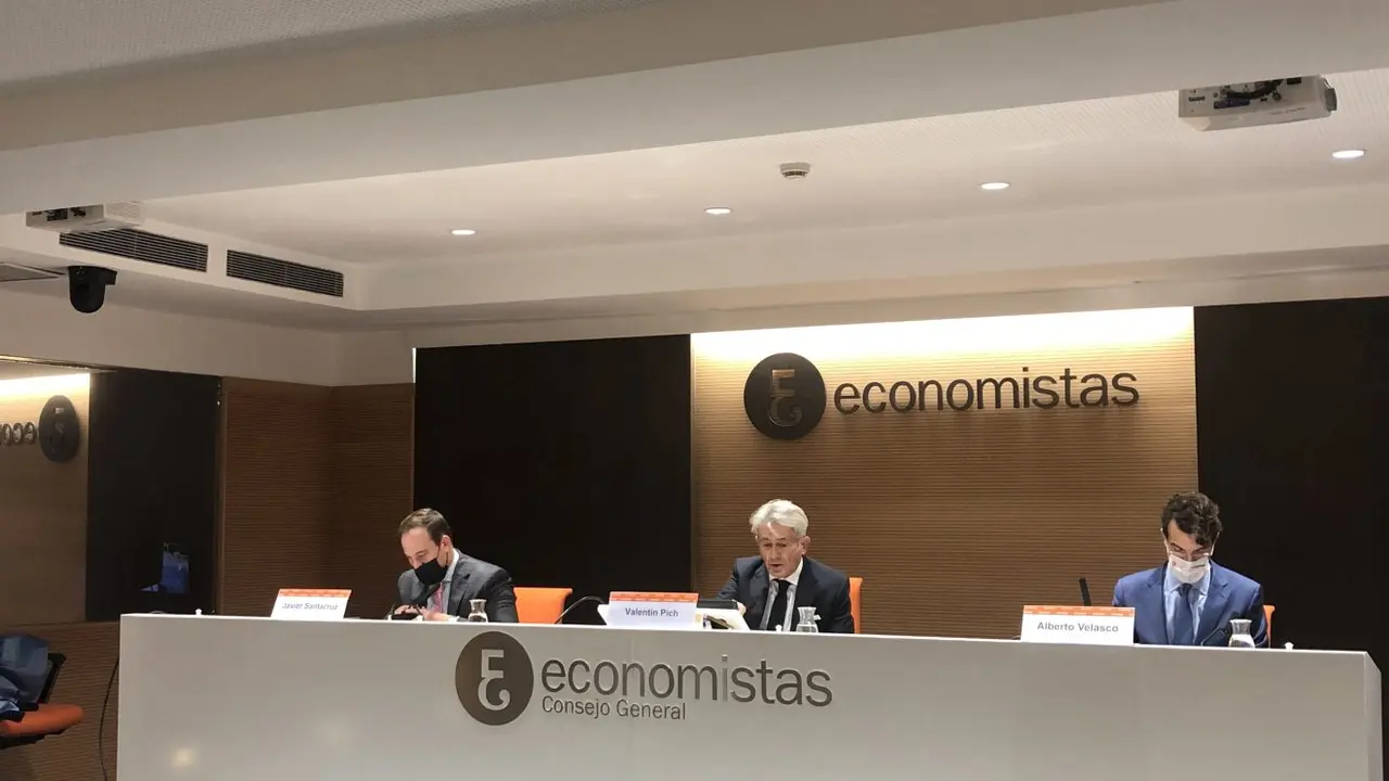 Javier Santacruz, Valentín Pich y Alberto Velasco. / Mundiario