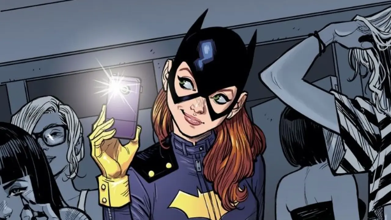 Batichica. / Batman Wiki.