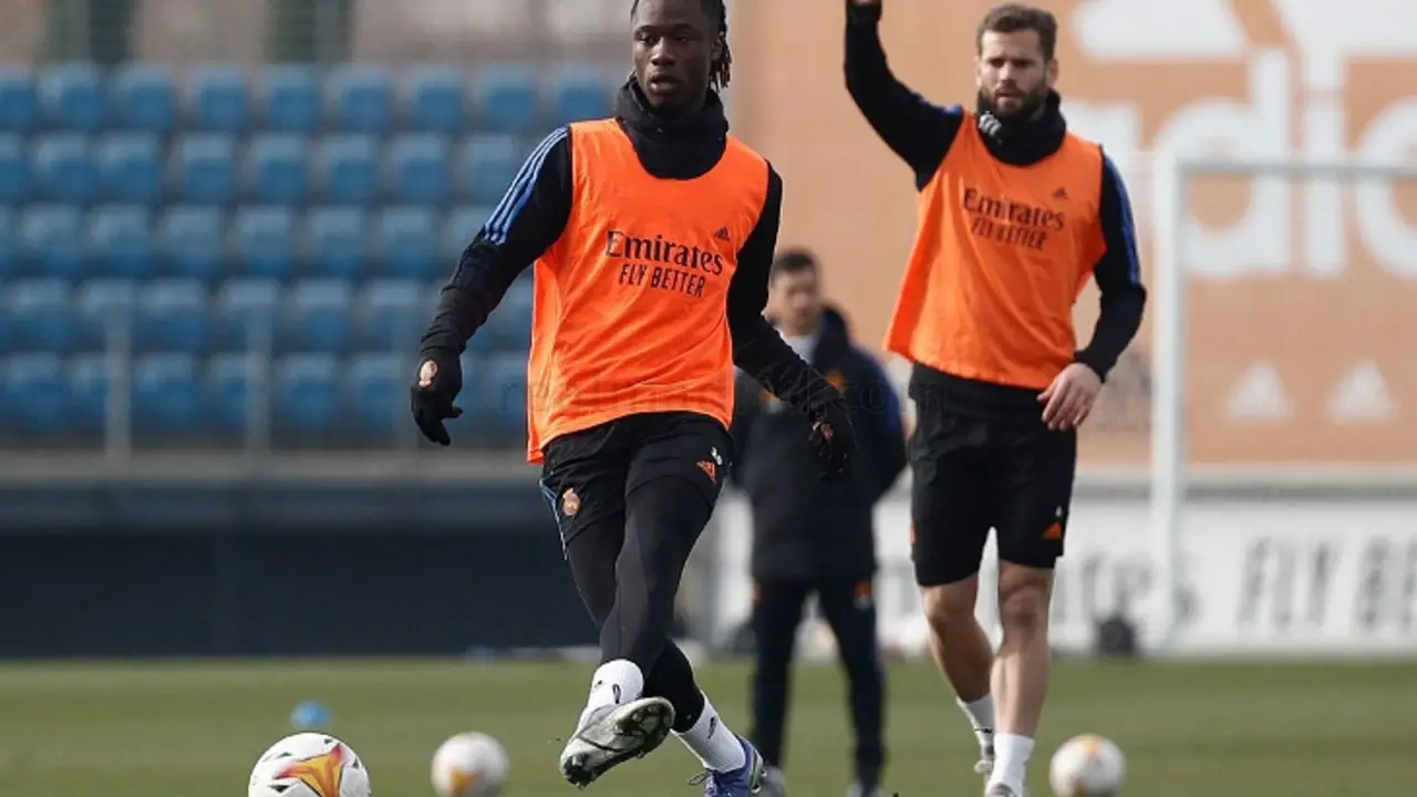 Eduardo Camavinga, entrena con el Real Madrid. realmadrid.com