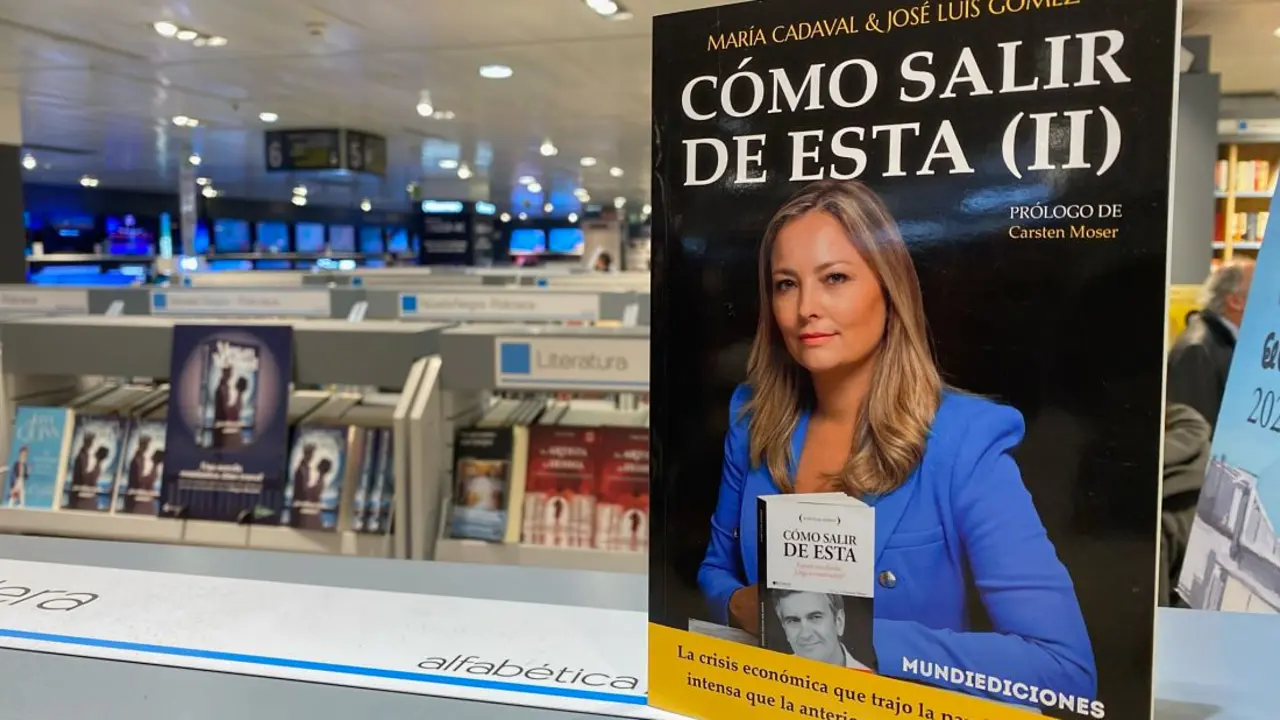 El libro Cómo salir de esta (II), en El Corte Inglés. / Mundiario