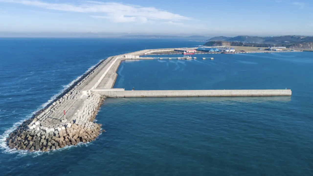 Puerto exterior de A Coruña. / Mundiario