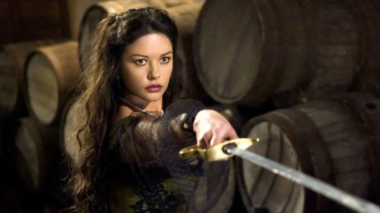 Catherine Zeta Jones, en la pel&iacute;cula La M&aacute;scara del Zorro. / RRSS.