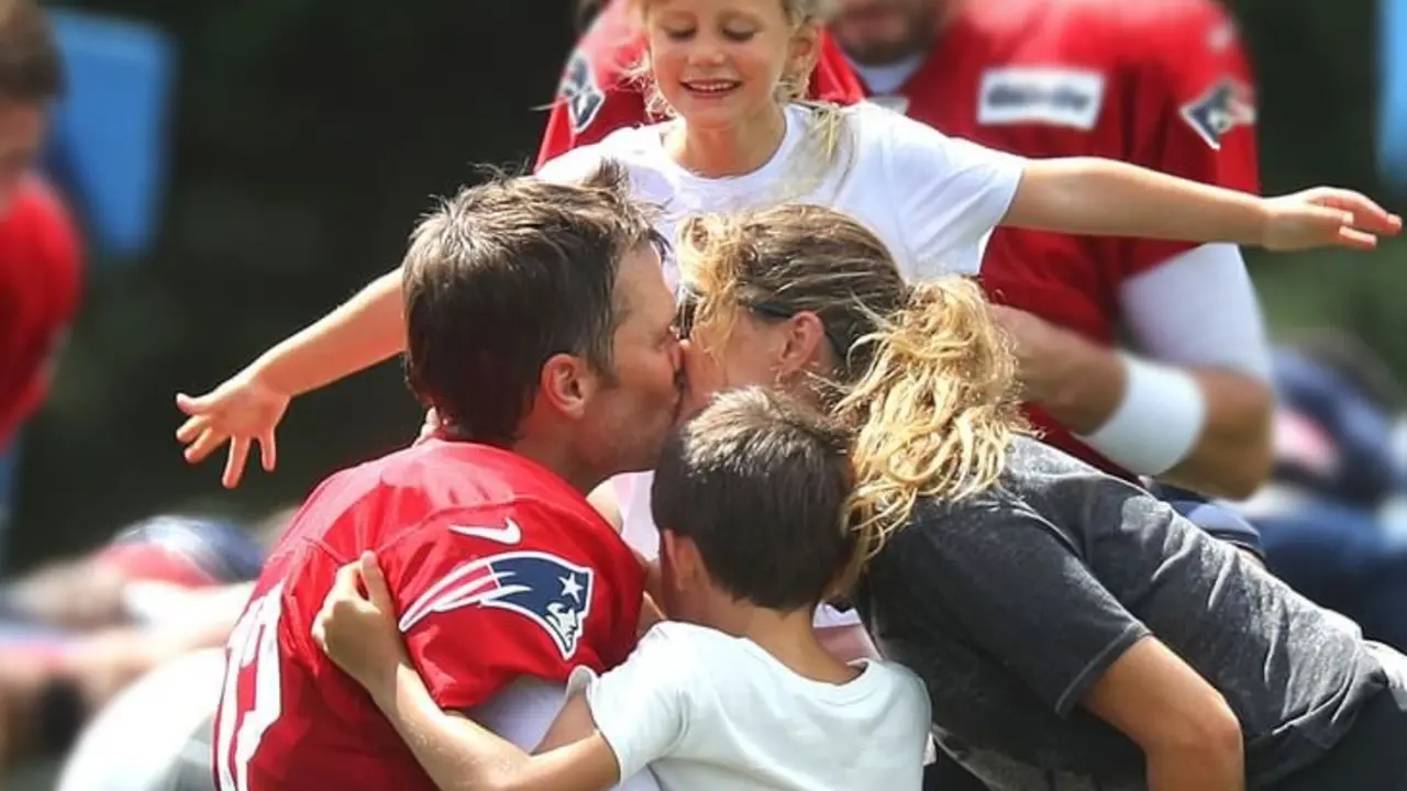 Tom Brady y su familia. / Twitter.