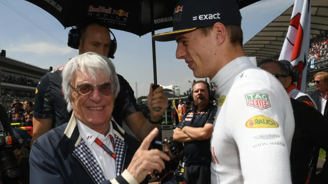 Bernie Ecclestone junto a Max Verstappen en la previa de una carrera de F1. / formula1.com
