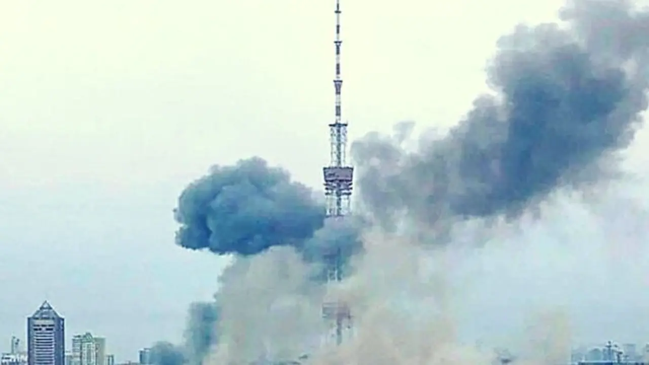 Torre de televisi&oacute;n de Ucrania bombardeada por Rusia. / RR SS.