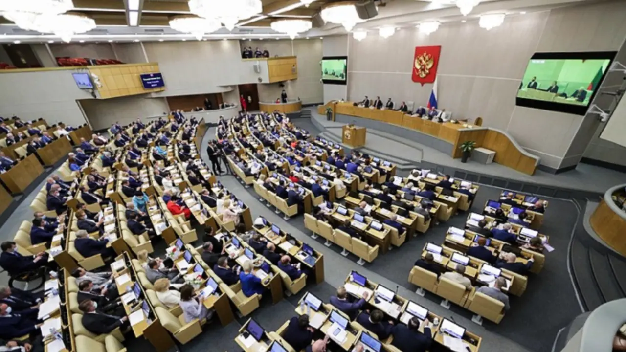 Una sesi&oacute;n plenaria de la Duma Estatal en Rusia. duma.gov.ru