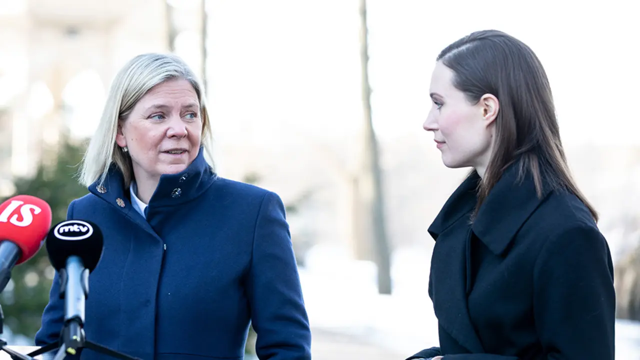 Magdalena Andersson, primera ministra de Suecia y Sanna Marin, primera ministra de Finlandia. / Gobierno de Finlandia