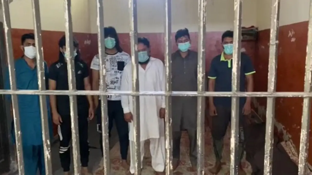 Los familiares detenidos por el "crimen de honor" en Pakist&aacute;n. / Polic&iacute;a del Punjab