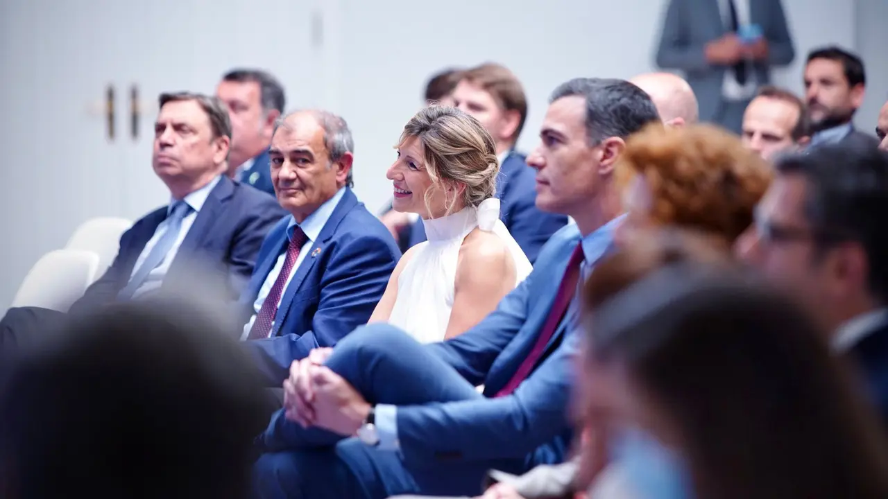 Yolanda D&iacute;az y Pedro S&aacute;nchez. / @sanchezcastejon