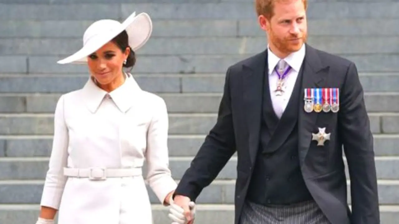 Meghan Markle y el pr&iacute;ncipe Harry, duques de Sussex. / @bahsetmismiydim.