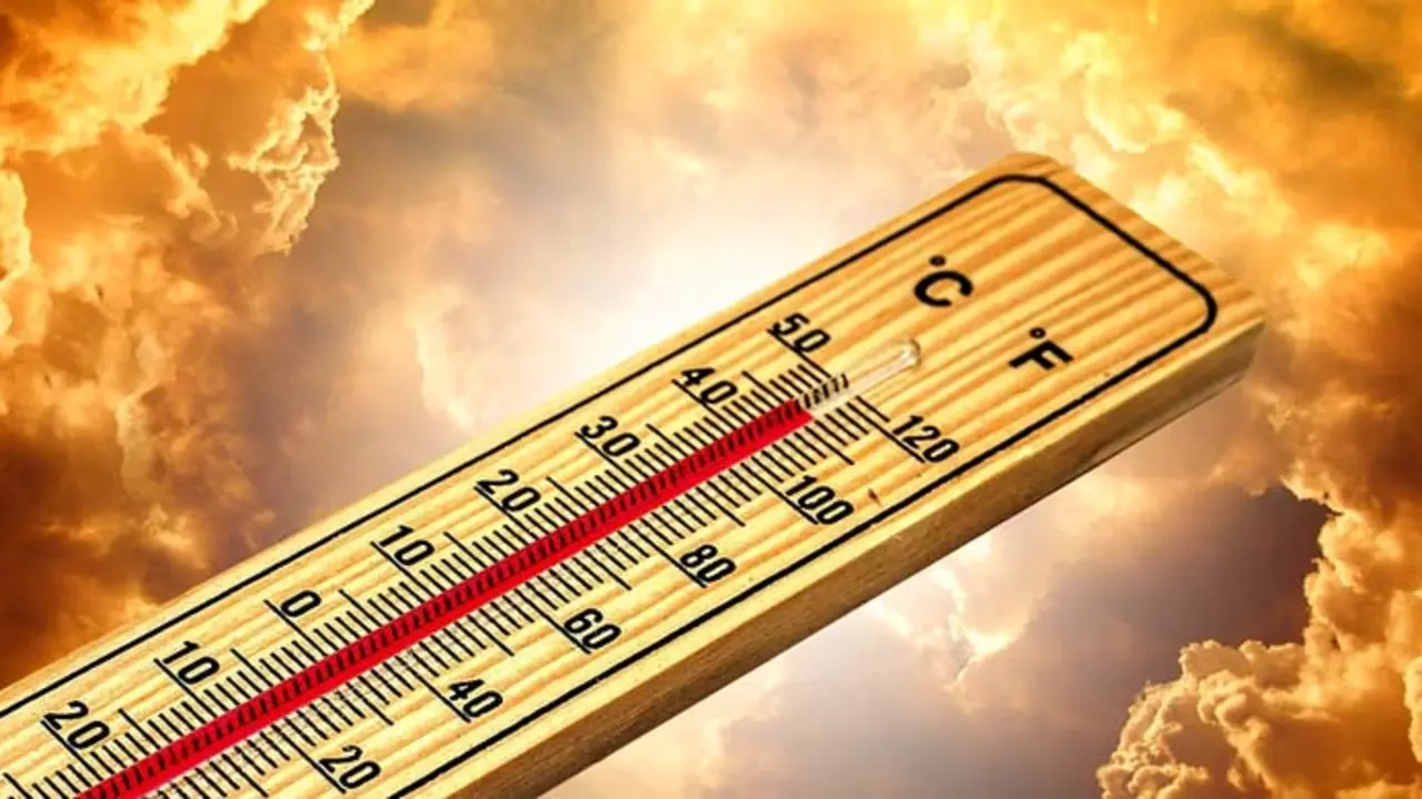 Imagen referencial de un term&oacute;metro registrando altas temperaturas. / Pixabay