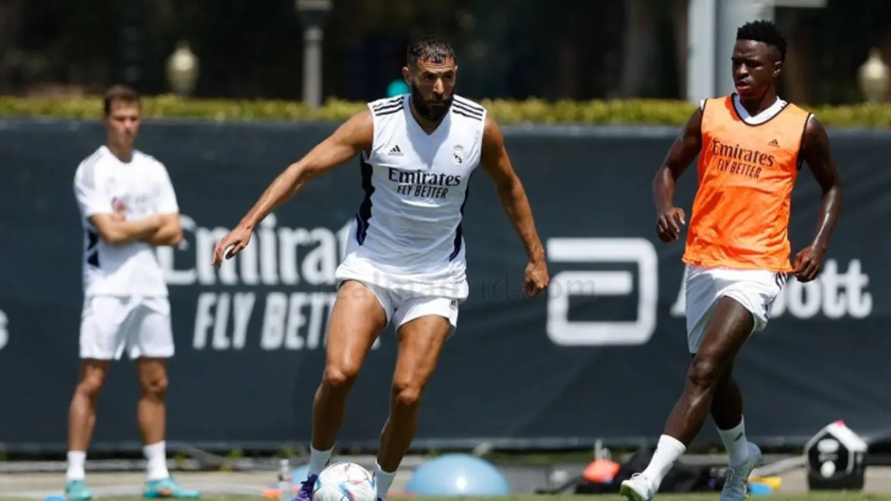Karim Benzema entren&oacute; con el resto del grupo, pero no jugar&aacute; el Cl&aacute;sico en Las Vegas. / @realmadrid.com