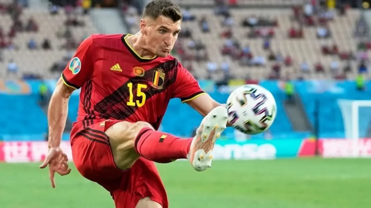 Thomas Meunier, defensor belga, actualmente juega en el Borussia Dortmund. / @SportSoccer