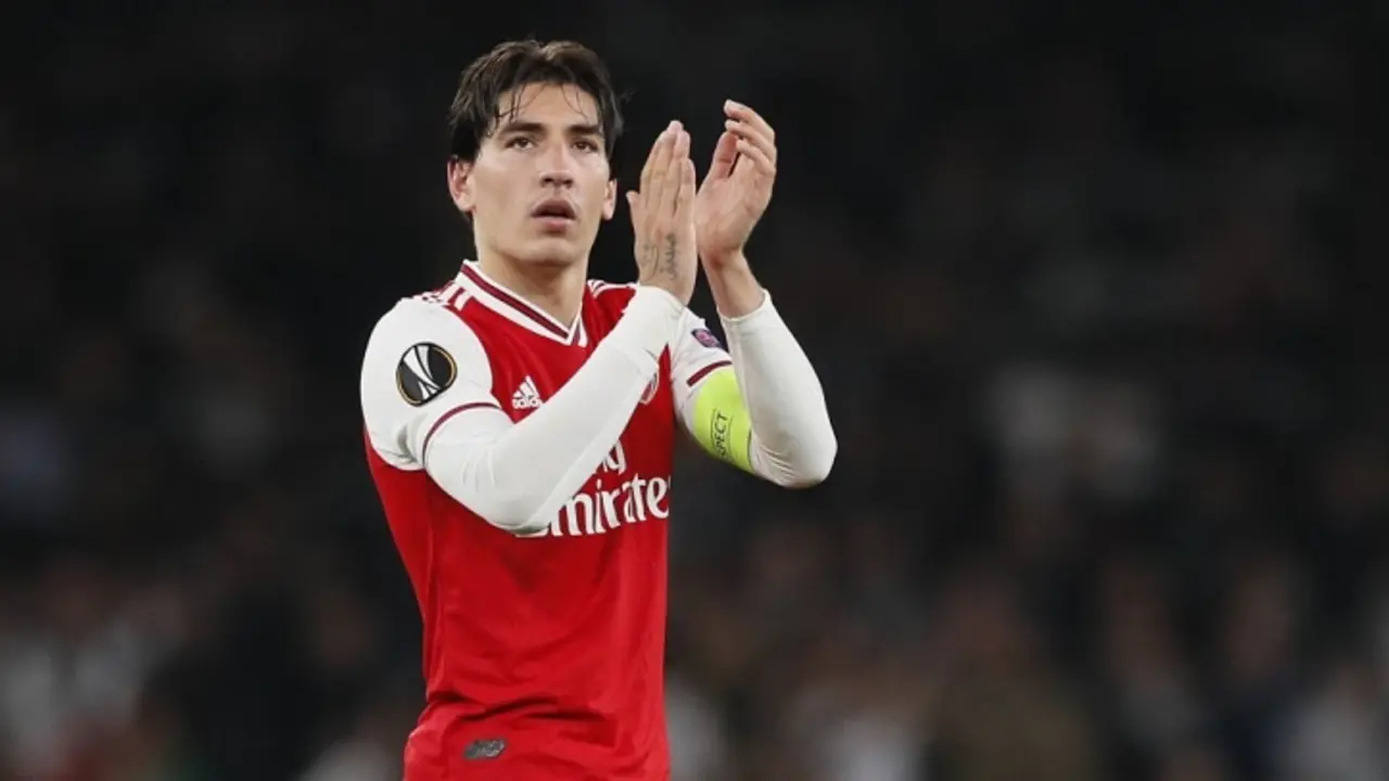 H&eacute;ctor Beller&iacute;n, defensor espa&ntilde;ol del Arsenal, quien podr&iacute;a recalar en el Udinese. / Transfermarkt