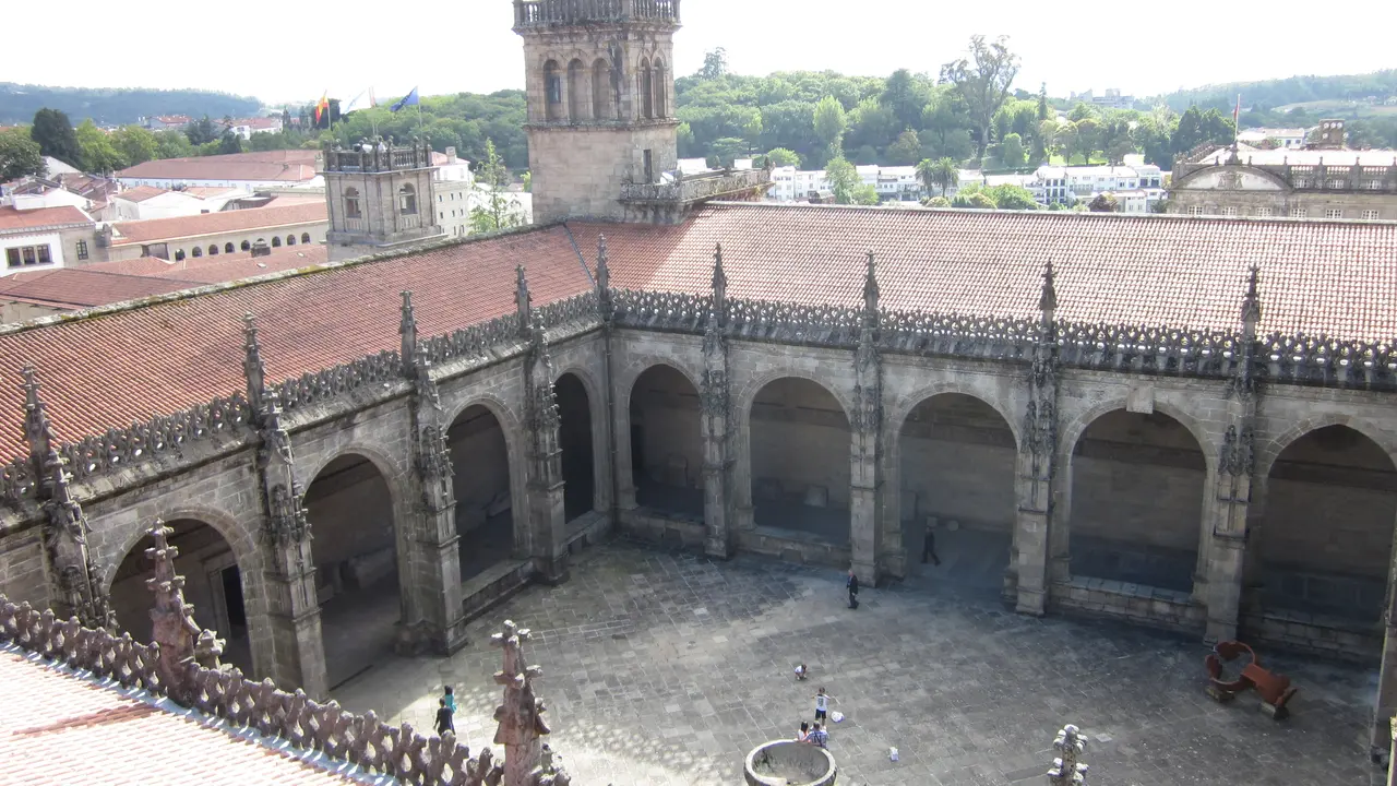 Claustro de la Catedral Compostelana. / JRB