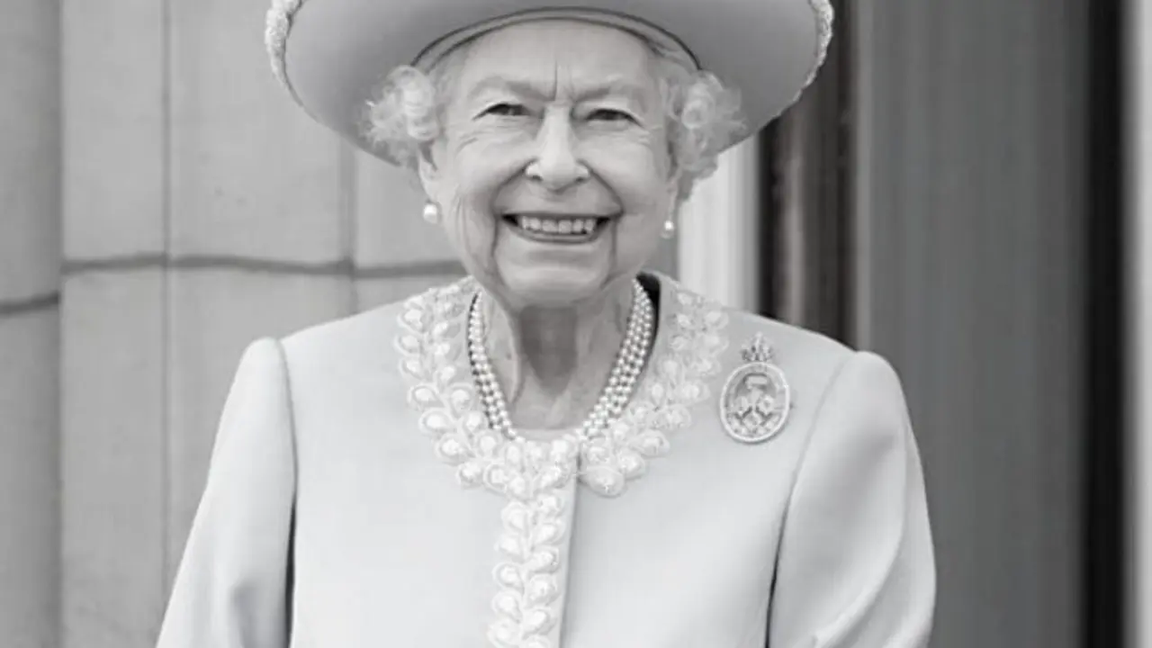 Isabel II, reina del Reino Unido. / RR SS.