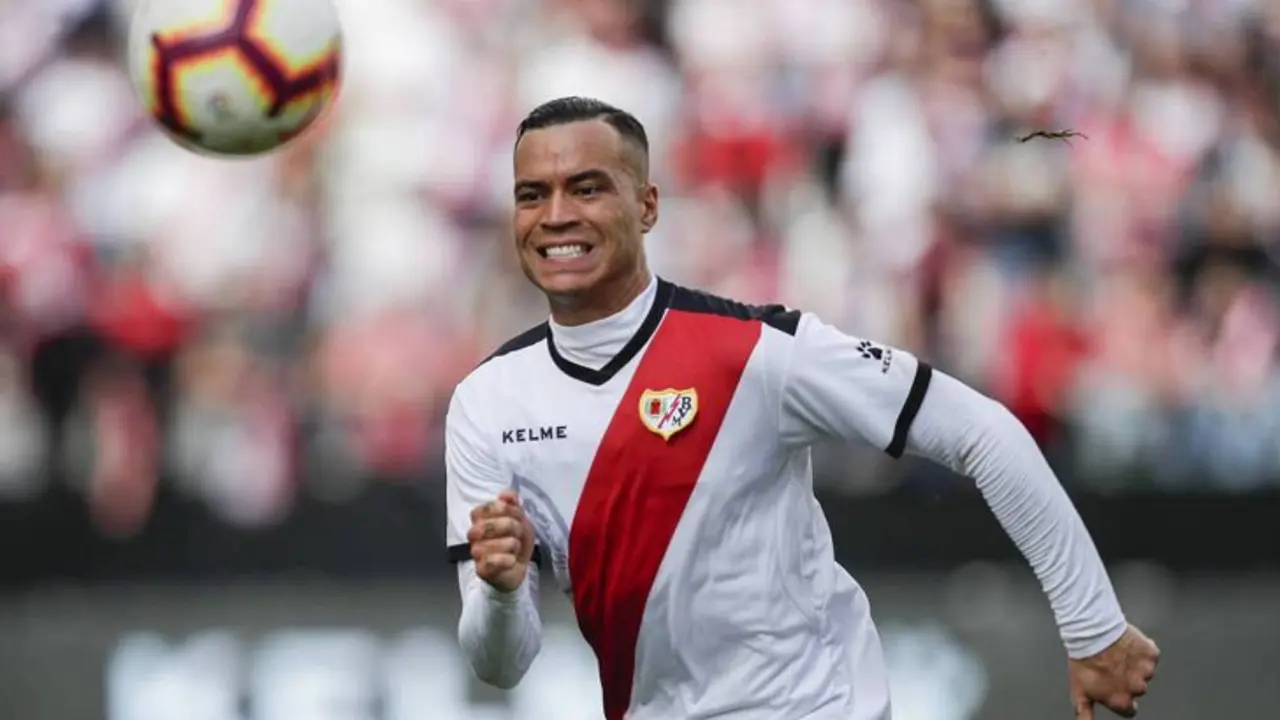 Raul de Tom&aacute;s regresa al Rayo Vallecano. / @El Pa&iacute;s